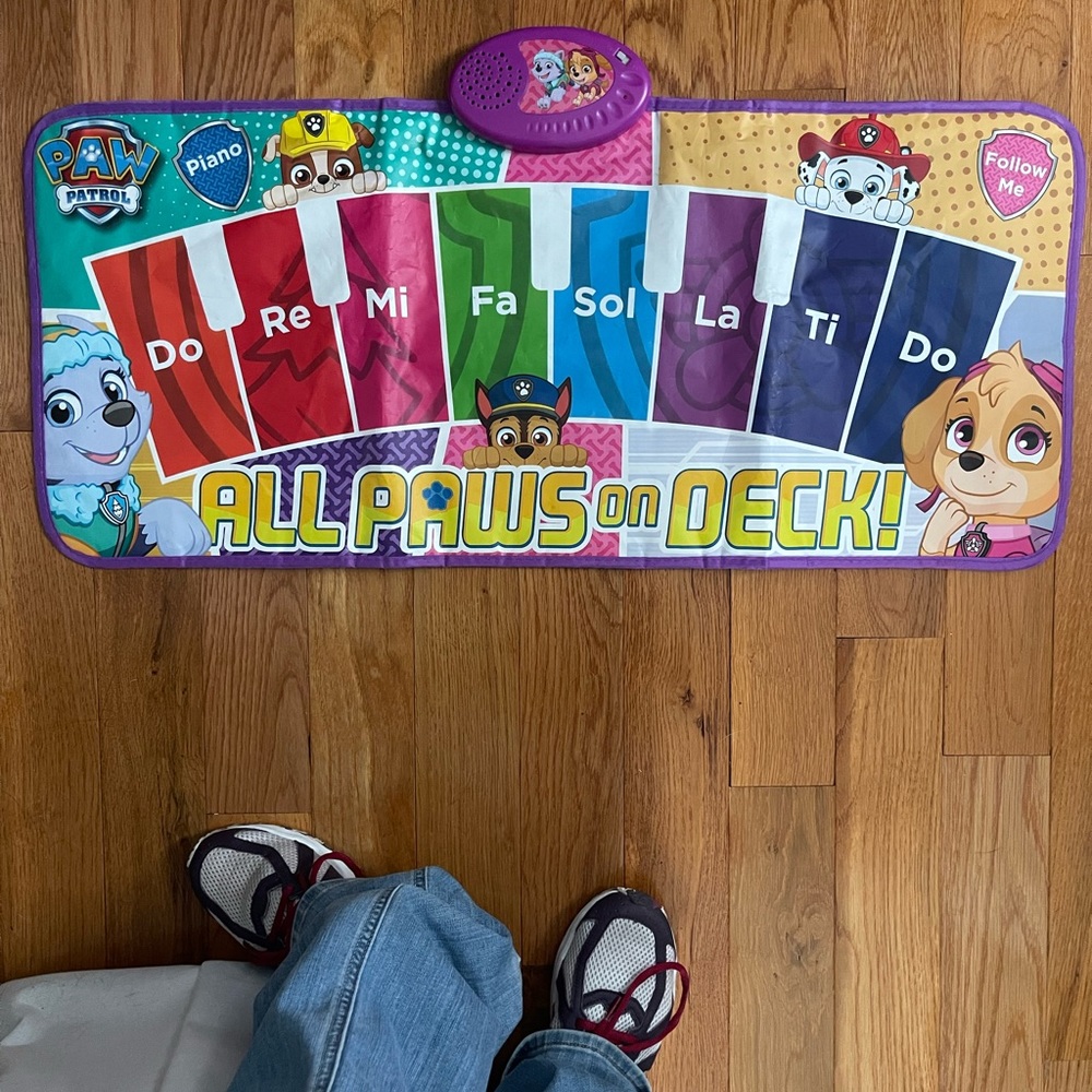 Like New, Paw Patrol All Paws On Deck Piano